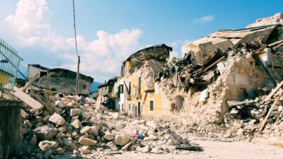 Guncangan Gempa M 6,6 di NTT, Merusakkan Rumah Warga dan Bangunan Gereja