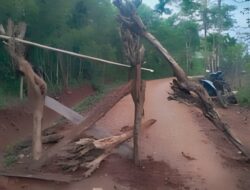 Blokade jalan pt elap/kkst