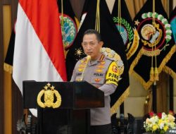 Kapolri Tegaskan Komitmen Polri Berantas Korupsi dan Kejahatan Terorganisir, Minta Jajaran Bertindak Profesional